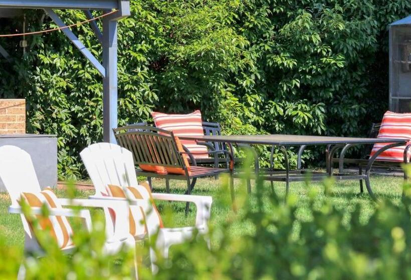 هتل Country Leisure Motor Inn