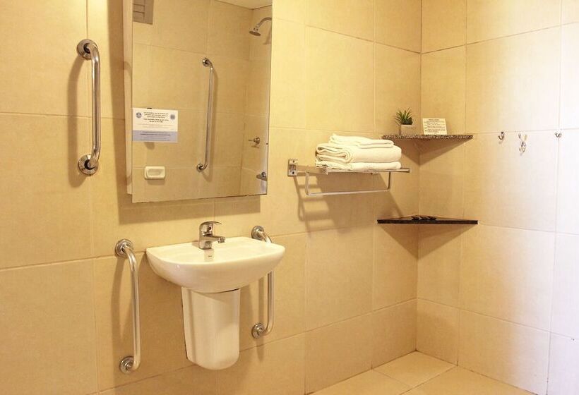 בית מלון כפרי Diplomat