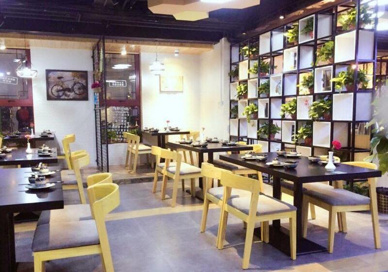 בית מלון כפרי Greentree Inn Xianyang Xiyang Lake Beiping Street Express