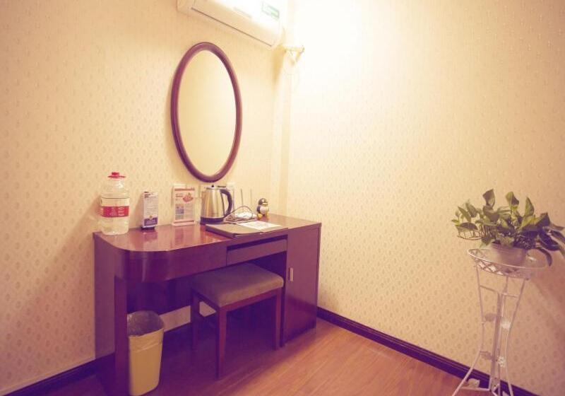 ホテル Greentree Inn Shanxi Yan An Luochuan Fuqian Street Express