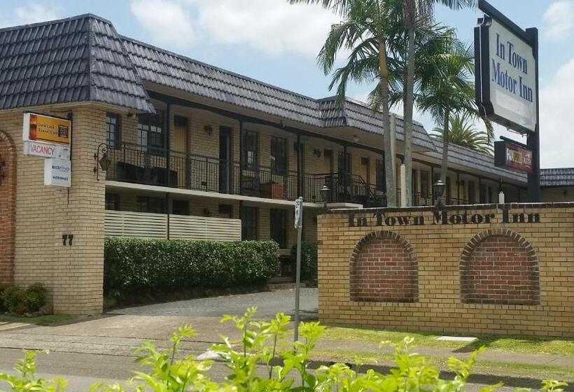 فندق In Town Motor Inn