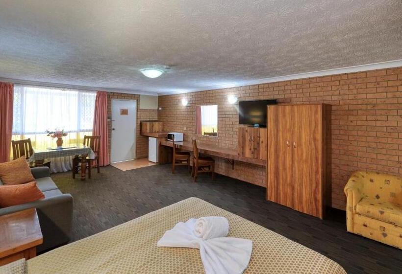 فندق James Street Motor Inn