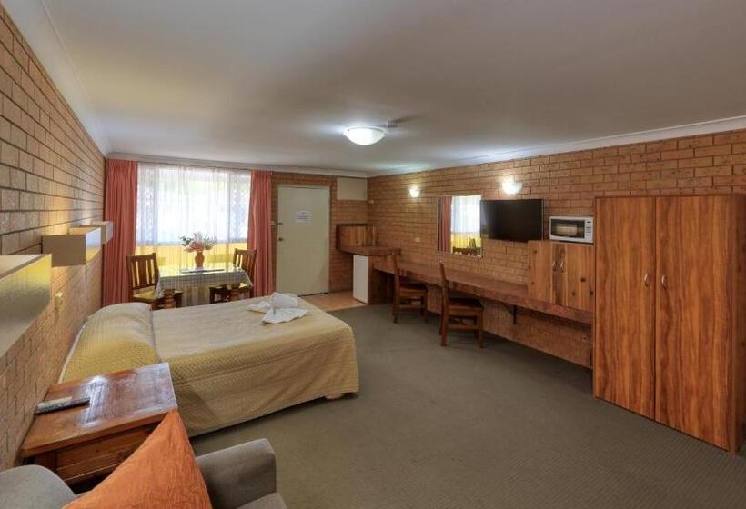 فندق James Street Motor Inn