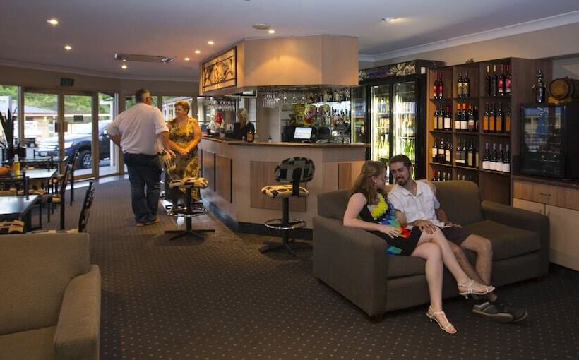 فندق James Street Motor Inn