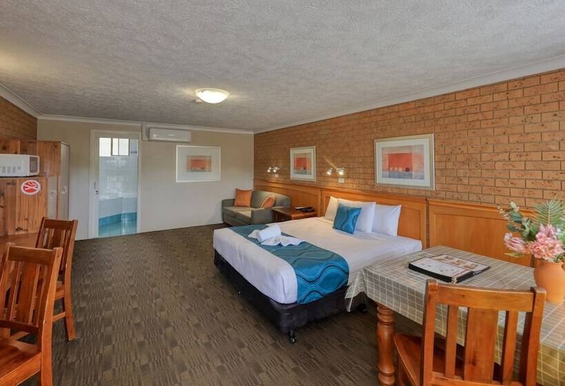 فندق James Street Motor Inn