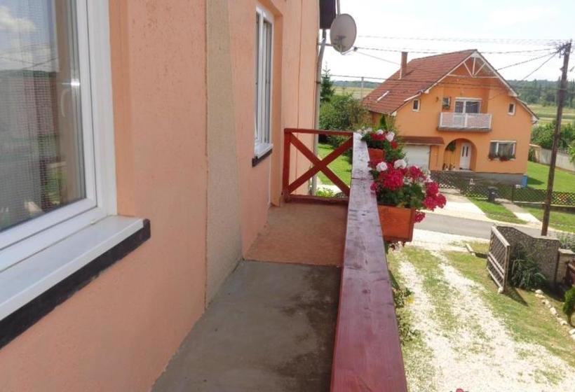 ホテル Katica Vend¿