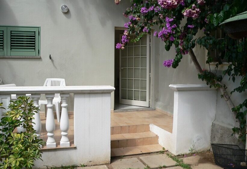 בית מלון כפרי Le Residenze Di Santa Costanza   Il Lentisco