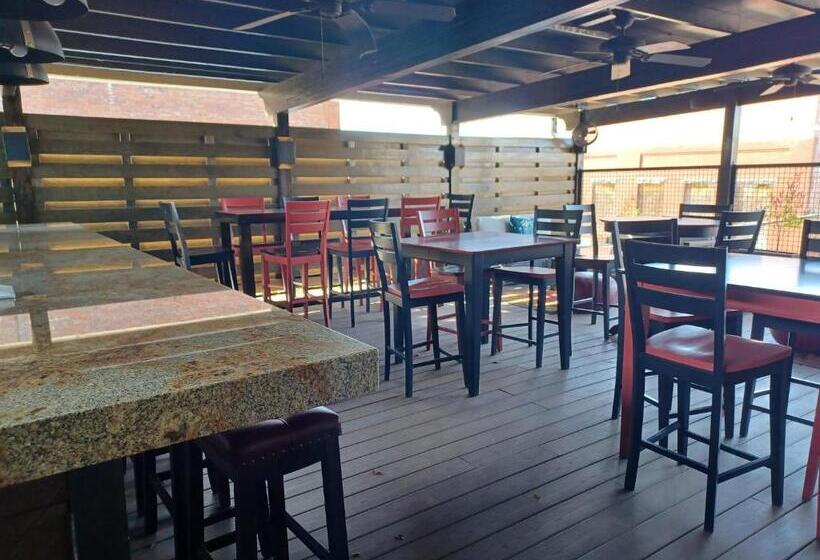 ホテル Natchez Manor Bed & Breakfast