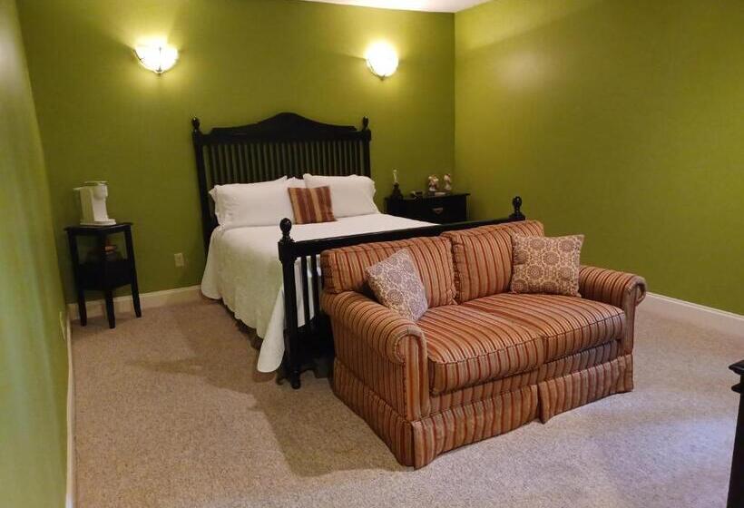 ホテル Natchez Manor Bed & Breakfast