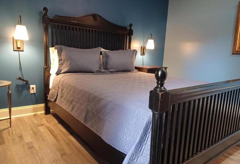 ホテル Natchez Manor Bed & Breakfast