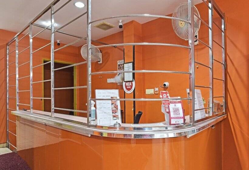 ホテル New Three Three Cheras