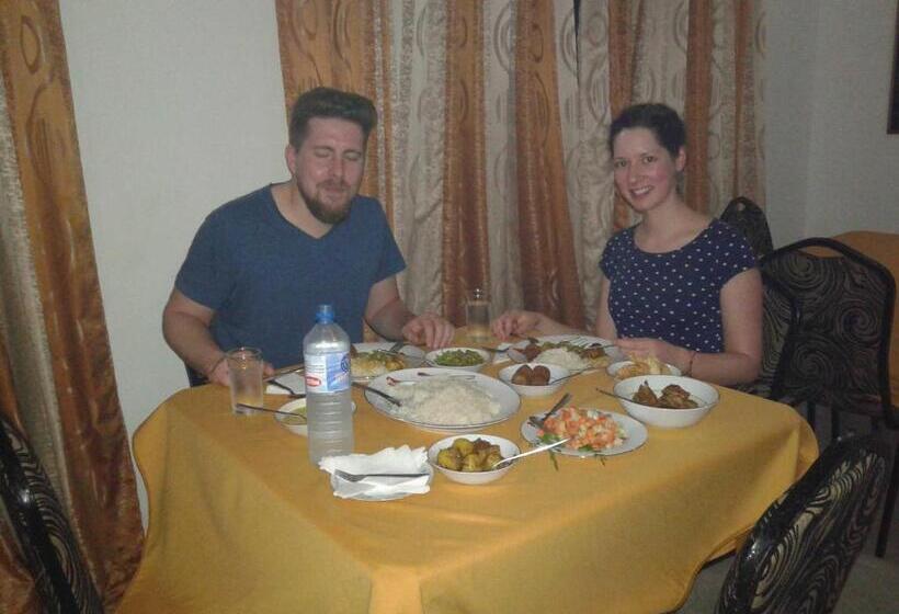 Отель Romana Rest Kataragama