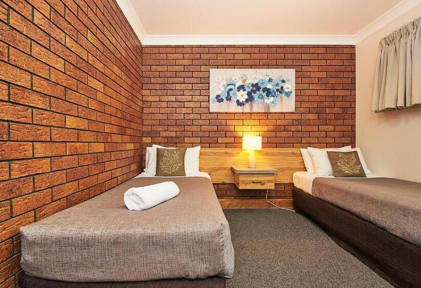 هتل Ruthven Street Motor Inn