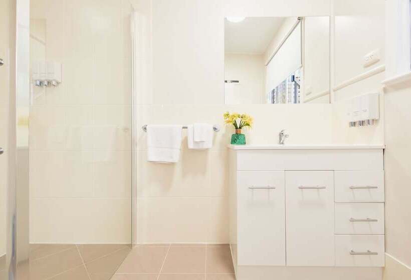 هتل Ruthven Street Motor Inn