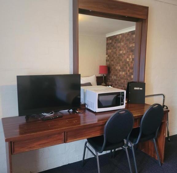 هتل Seaton Arms Motor Inn