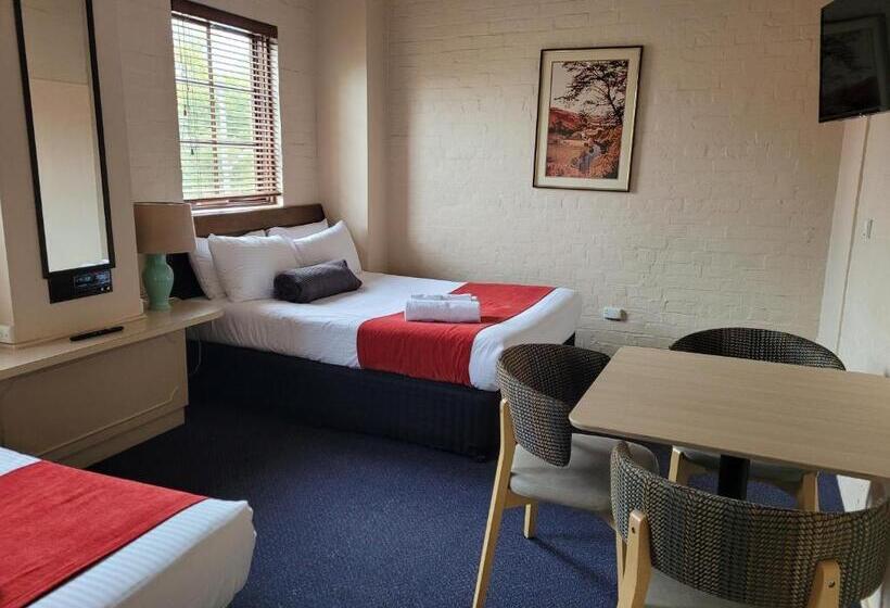 هتل Seaton Arms Motor Inn