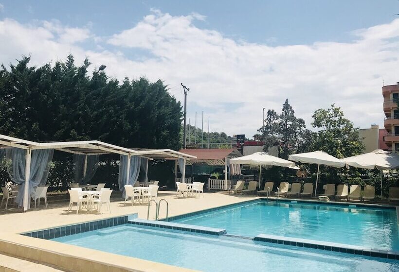 בית מלון כפרי Skampa