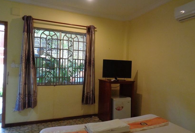 酒店 Tranquility Bungalows Bar & Restaurant