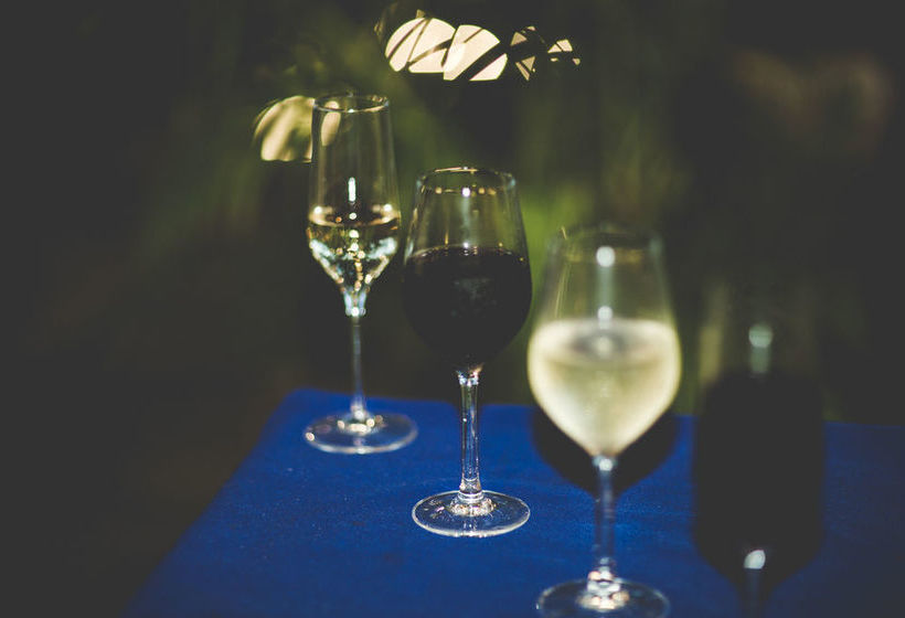 酒店 Tranquility Bungalows Bar & Restaurant