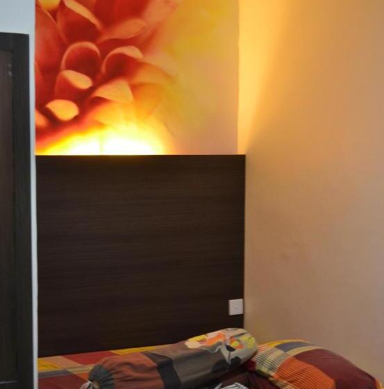 هتل Wisma Sentosa