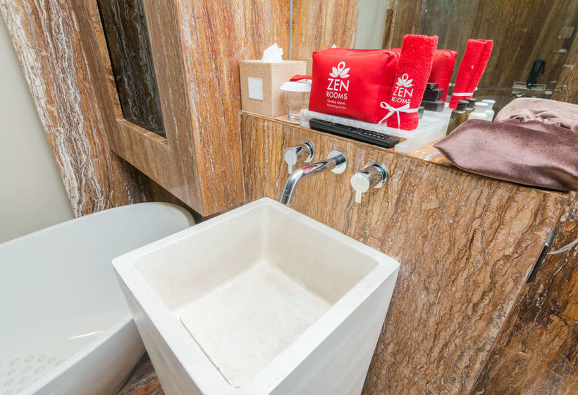 Отель Zen Rooms By Pass Ngurah Rai Suwung