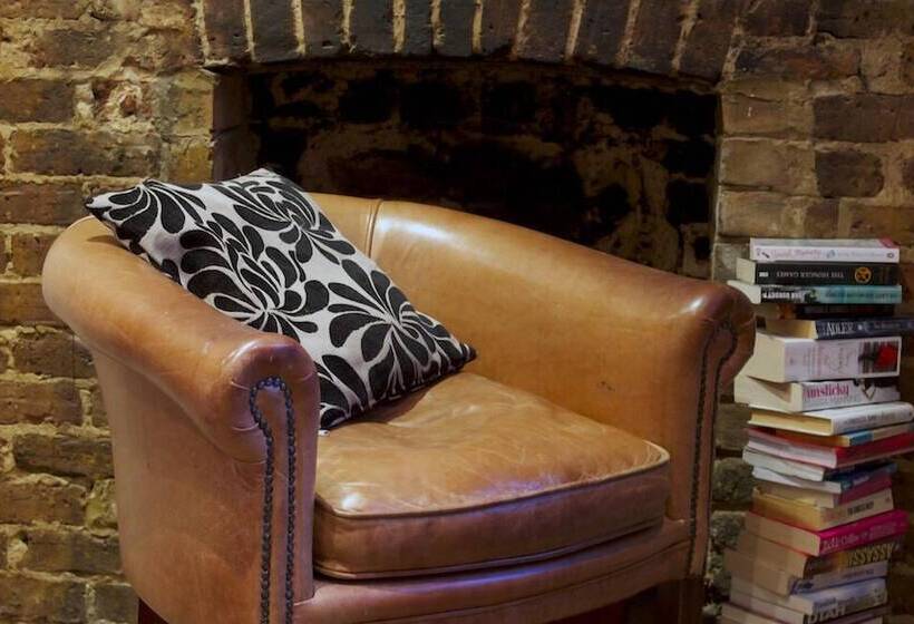 Kensington Olympia Apartments