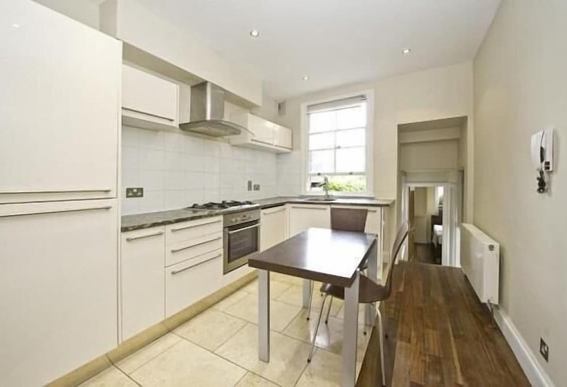 Kensington Olympia Apartments