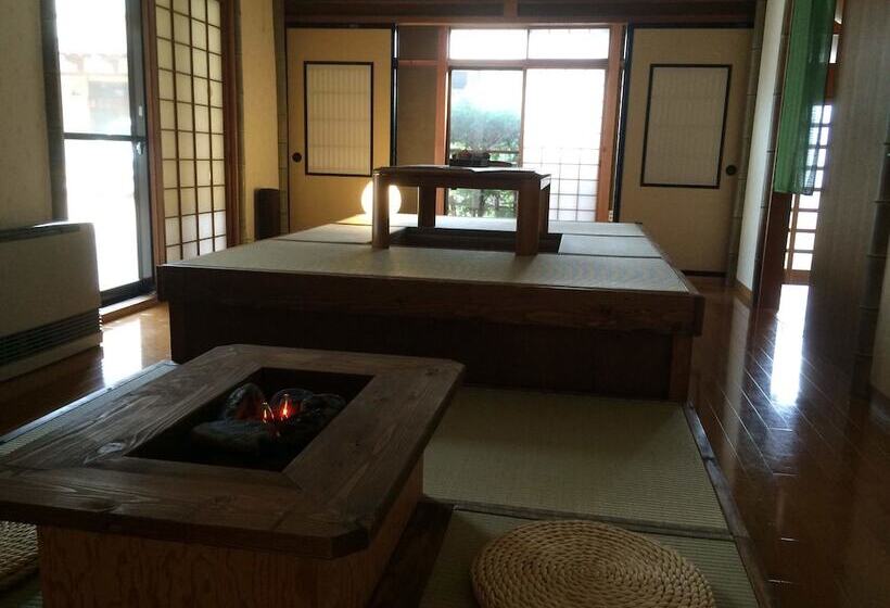 Пансион Takayama Ninja House