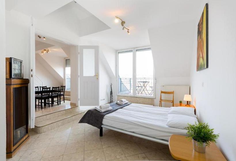 Piano Castle Hill Apartments