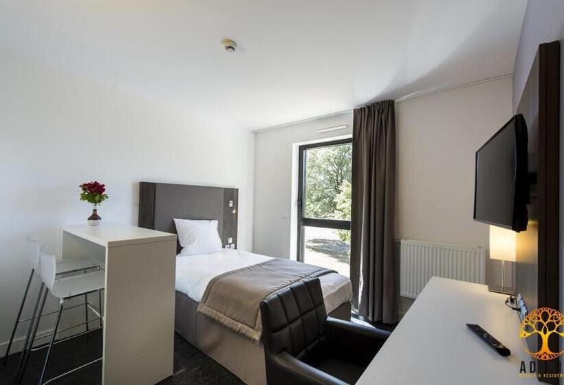 Adonis Dijon Maison Internationale