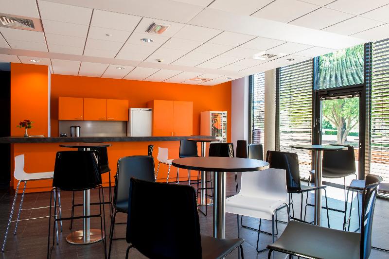 Adonis Dijon Maison Internationale