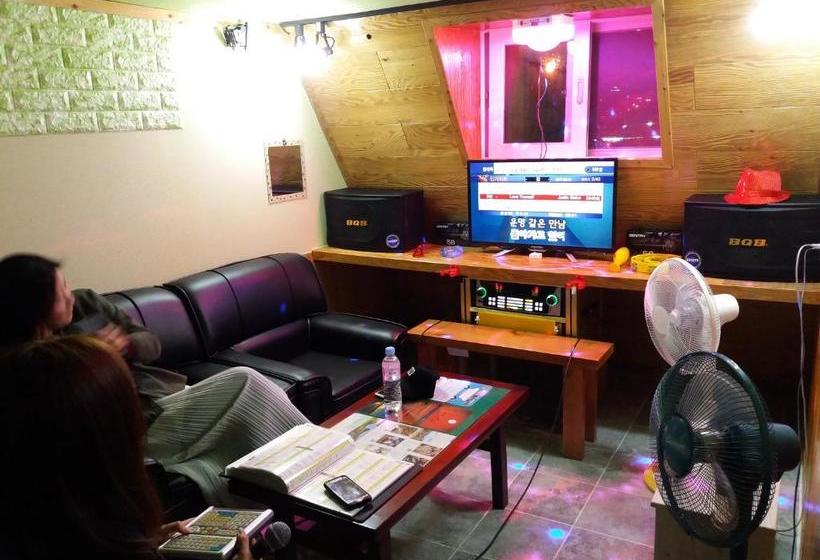 Общежитие Suncheon Station Guest House