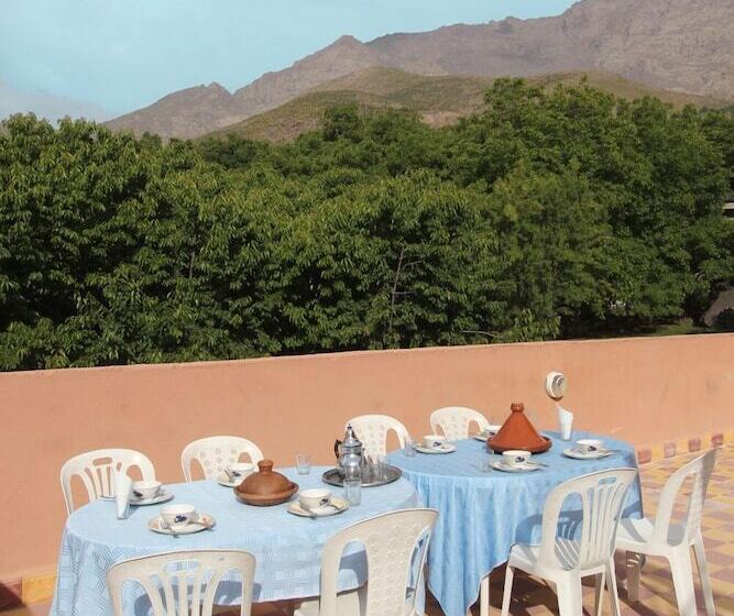 تختخواب و صبحانه Auberge Iminouassif
