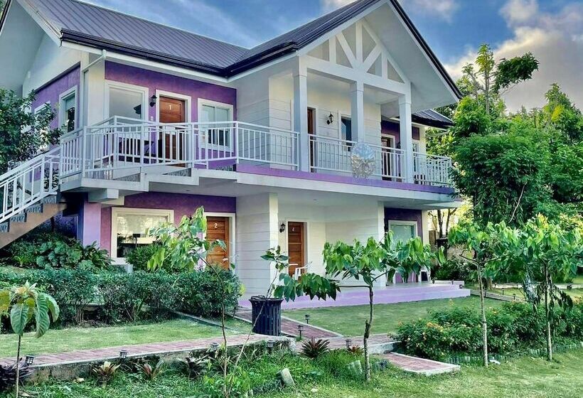 مبيت وإفطار The Carmelence Lodge