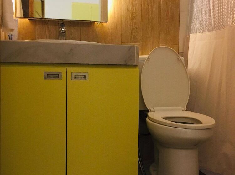 مبيت وإفطار The Carmelence Lodge