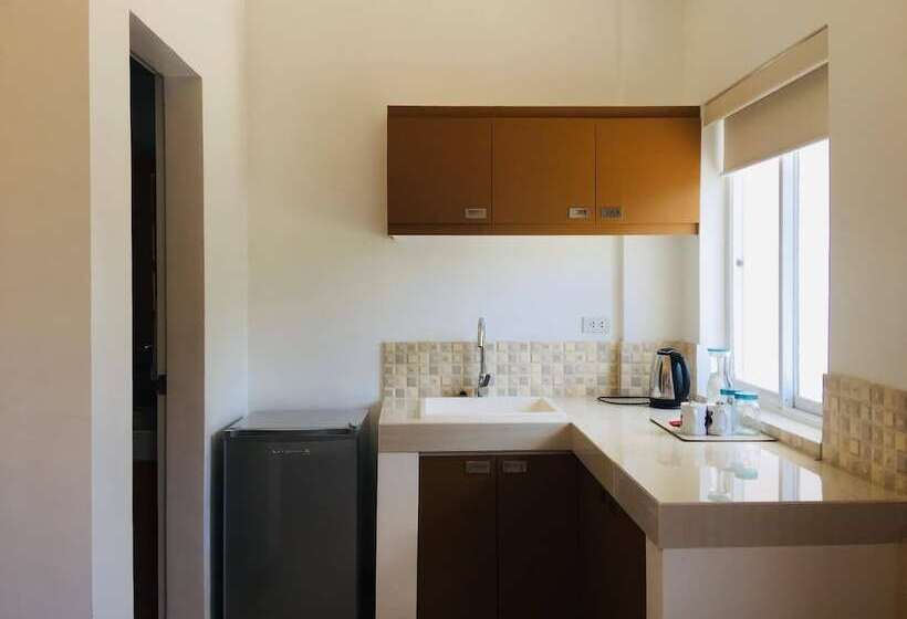 مبيت وإفطار The Carmelence Lodge