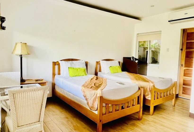 مبيت وإفطار The Carmelence Lodge