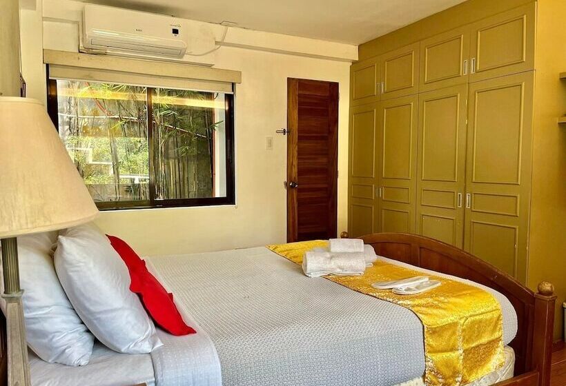 مبيت وإفطار The Carmelence Lodge