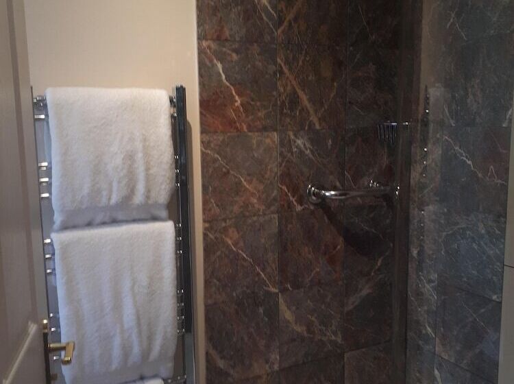 Berry House Bed & Breakfast