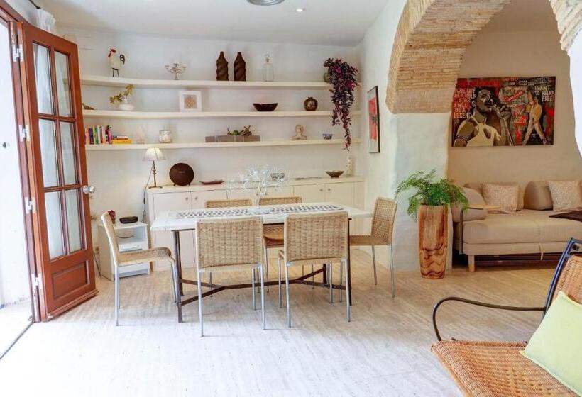 Charming House By Hello Homes Sitges