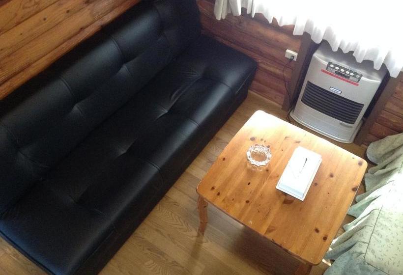 Cottage Inn Logcabin