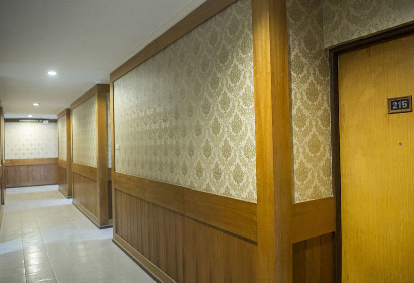 호텔 Garuda  Pontianak