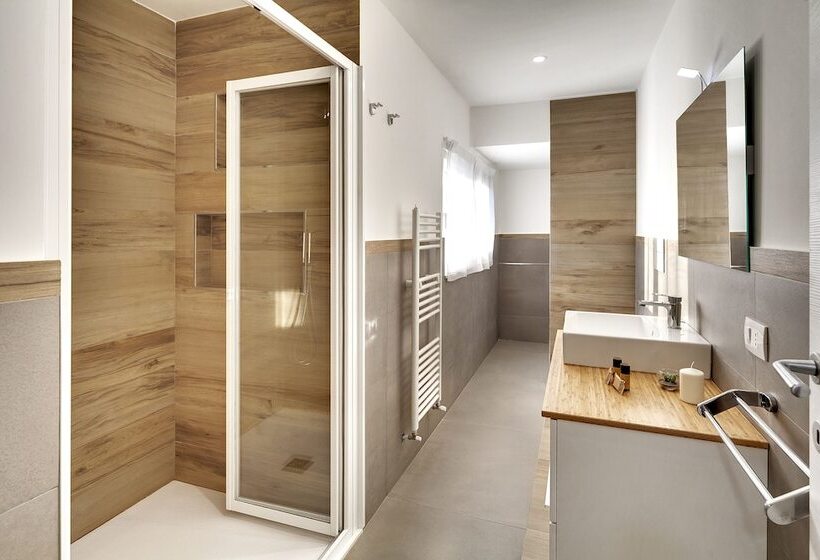 مسافرخانه Residence Dei Viali