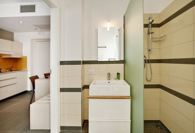 مسافرخانه Residence Dei Viali