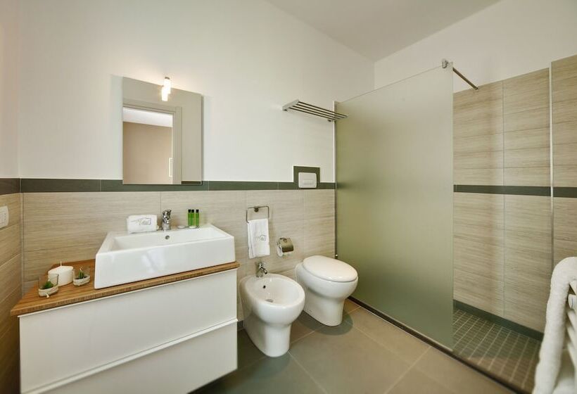 مسافرخانه Residence Dei Viali