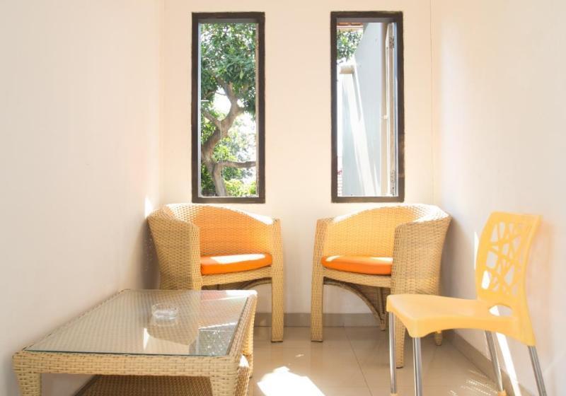 호텔 Adikara Renon