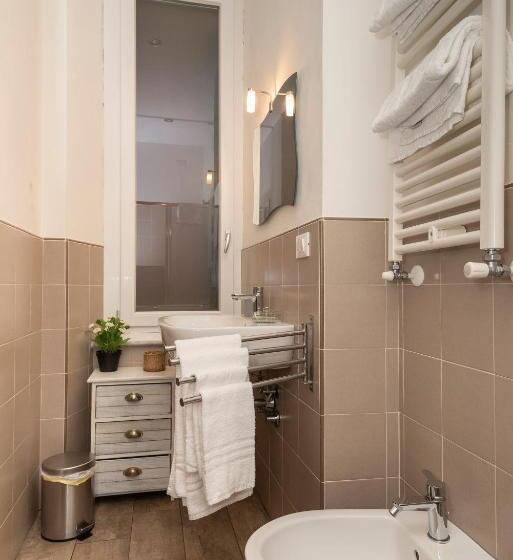 هتل Affittacamere Il Viaggiatore