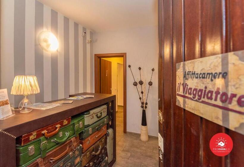 هتل Affittacamere Il Viaggiatore