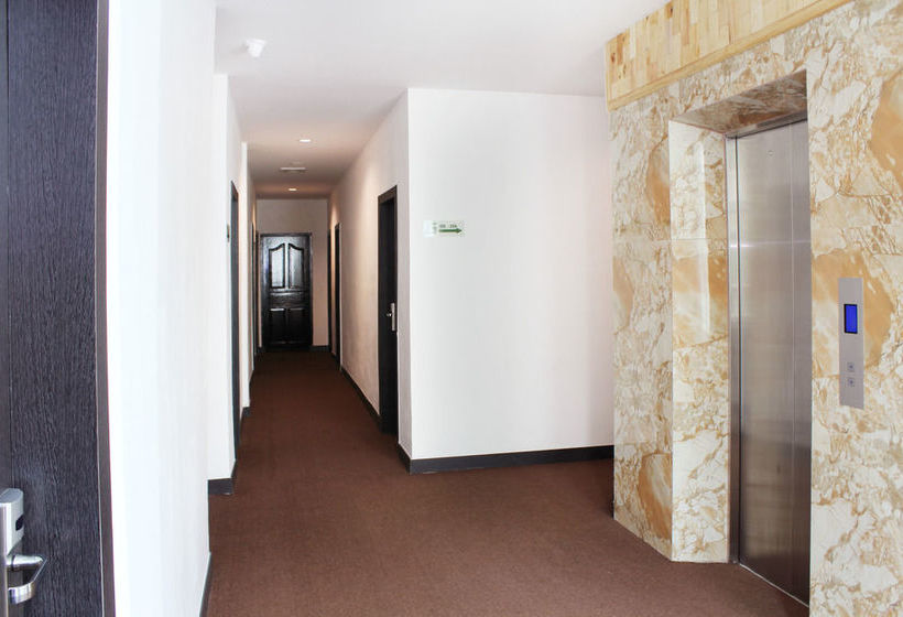 בית מלון כפרי Airy Greenland Ahmad Yani Batam