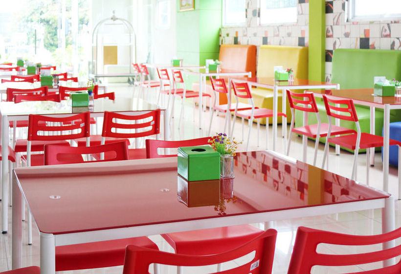 فندق Airy Karamat Bhayangkara 127 Sukabumi